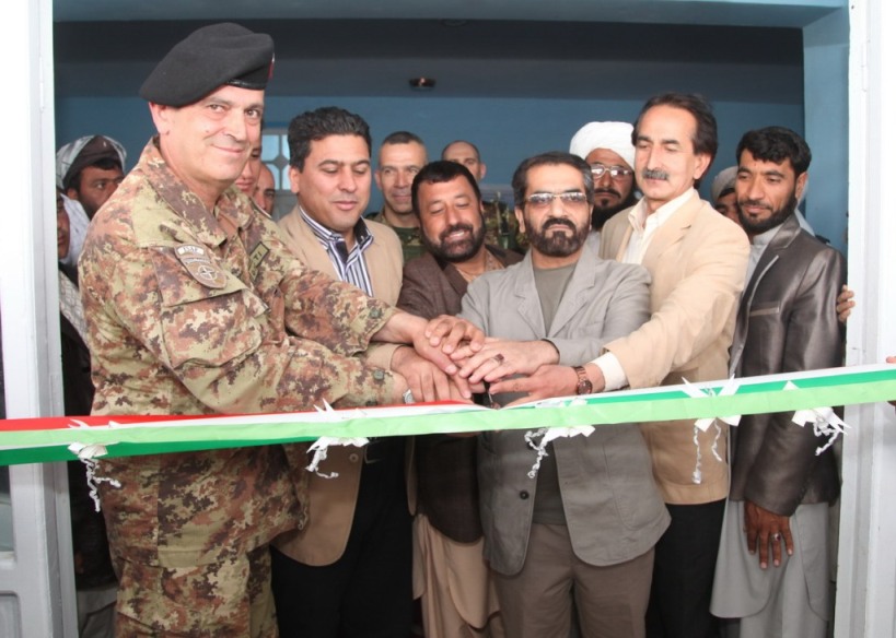 Afghanistan: il Provincial Reconstruction Team italiano inaugura un’altra scuola nella provincia di Herat