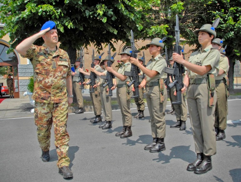 Il Comandante delle Forze Operative Terrestri in visita alla ‘Taurinense’.