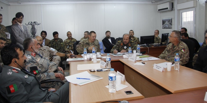 Afghanistan: il comandante del Regional Command West incontra i vertici delle forze di sicurezza afghane
