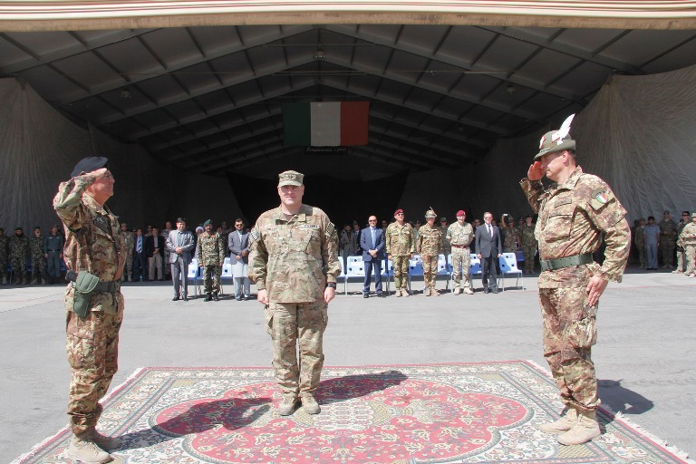 Afghanistan: la brigata alpina ‘Julia’ cede alla brigata meccanizzata ‘Aosta’ la guida del Regional Command West
