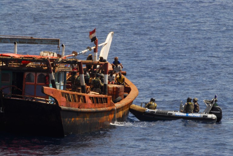 Nave Zeffiro: friendly approach nel Golfo di Aden