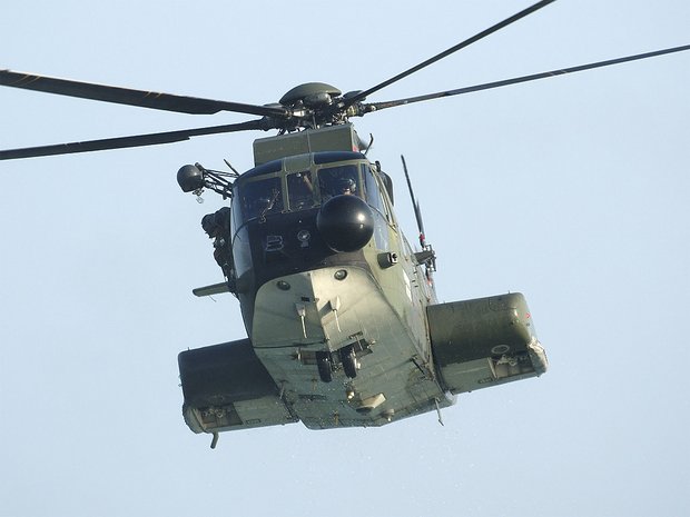 Elicottero A.M. in supporto alla popolazione di Modena