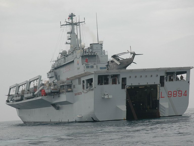 Operazione Mare Nostrum:  nave San Giusto riprende le operazioni nella parte meridionale del Mediterraneo