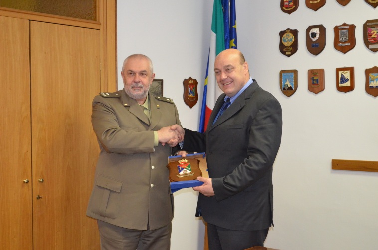 Il presidente del Consiglio Regionale del Trentino Alto Adige in visita al Comando Militare Esercito  “Trentino Alto Adige”