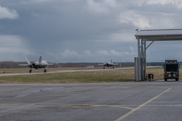 ESTONIA: PRIMO ALPHA SCRAMBLE NOTTURNO PER GLI F-35 ITALIANI